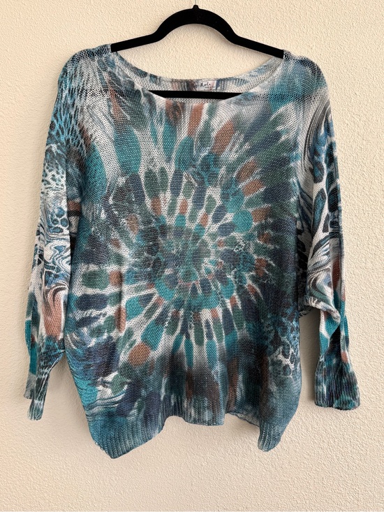 Gigi Moda Tops - Gigi Moda Made in Italy Knit Lightweight Batwing Tie Dye Abstract Art Sweater